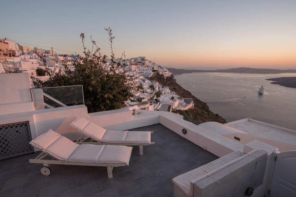 Vila Karpimo Horizon - Caldera View With Private Hot Tub Firostefani Pokoj fotografie