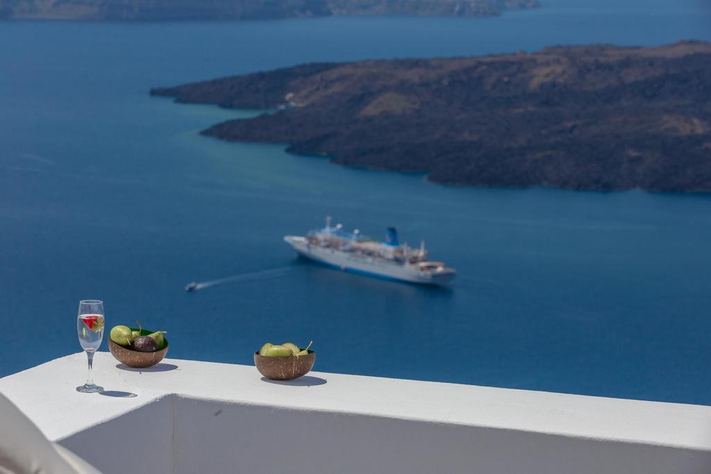 Vila Karpimo Horizon - Caldera View With Private Hot Tub Firostefani Pokoj fotografie